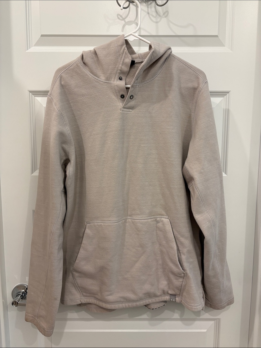 Under Armour Men's Hooded Lightweight Shirt Jacket in Light Taupe